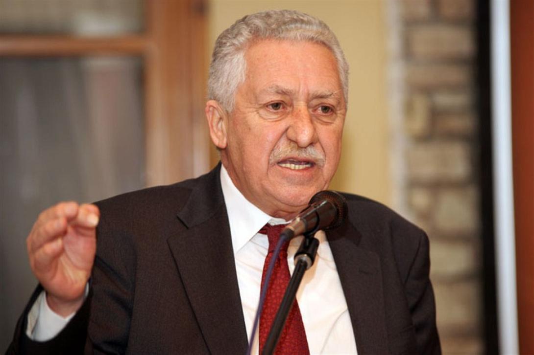 "Η κυβέρνηση δεν πρέπει να δεχθεί τις απαιτήσεις της τρόικας" τονίζει ο Φώτης Κουβέλης