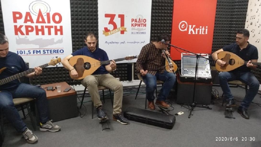 Από τη ζωντανή εκπομπή στο στούντιο του Ράδιο Κρήτη