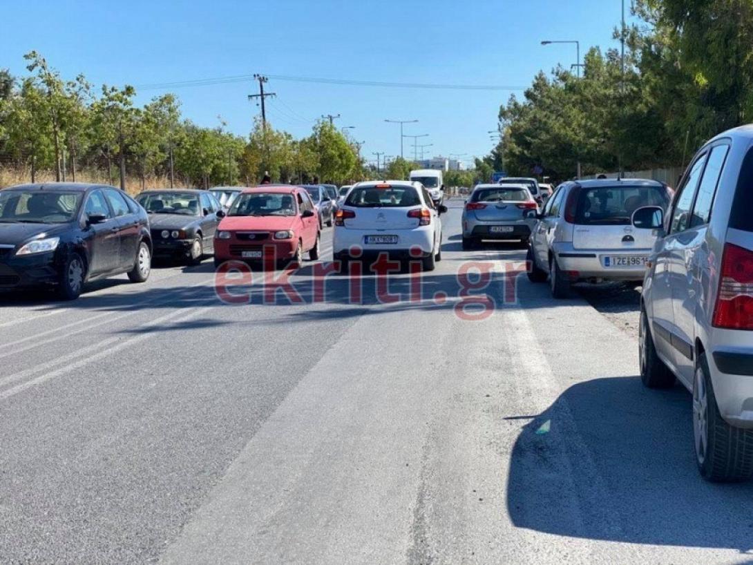 Απερίγραπτη η κατάσταση έξω από το ΠΑΓΝΗ.