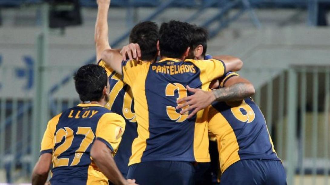 UEFA: Πλησίασε την 12η θέση η Ελλάδα