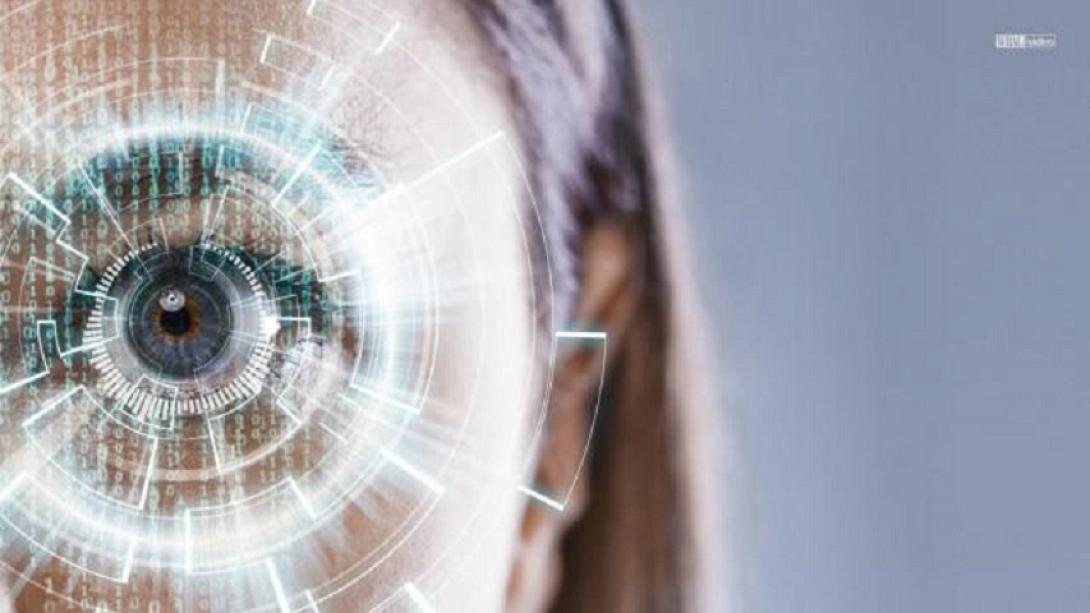 φακοί επαφής-μάτι-εφευρεση.jpg