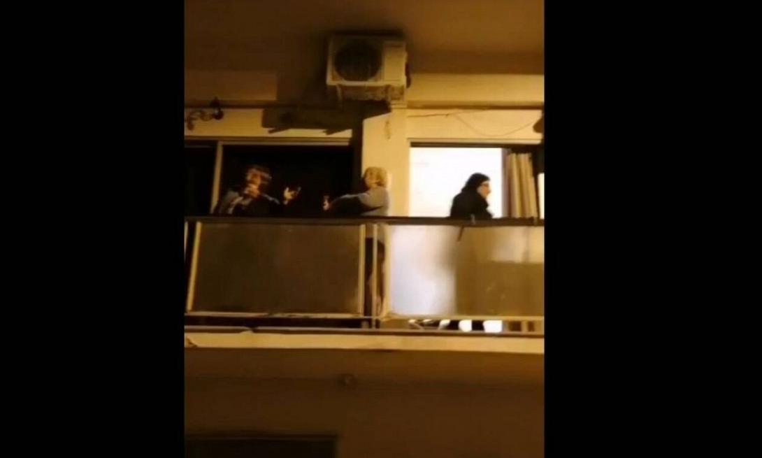 γιαγιάδες-τραγούδι