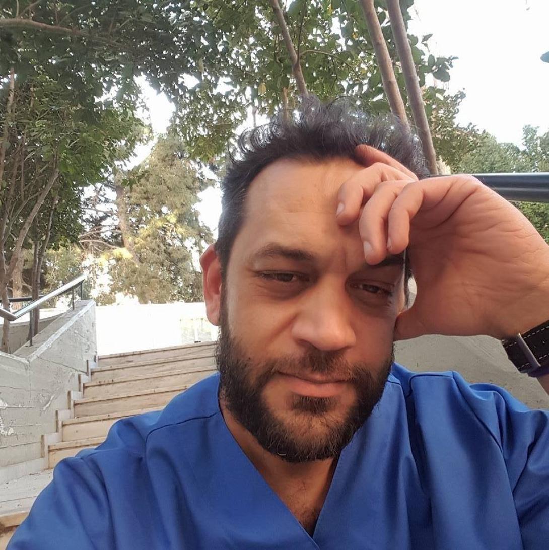 κτενιαδακης στελιος