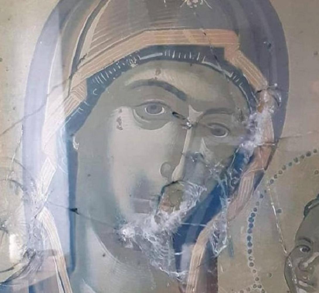 Πυροβόλησαν.... εικόνες σε ξωκλήσια.jpg