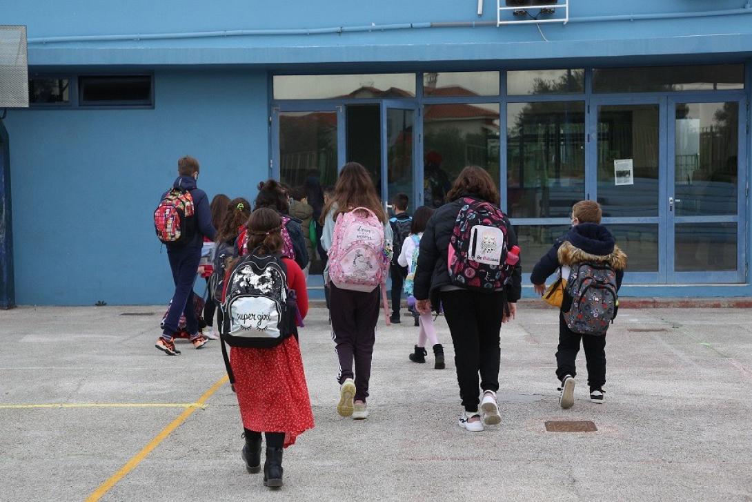 Οι μαθητές της Α/βάθμιας επέστρεψαν στα θρανία