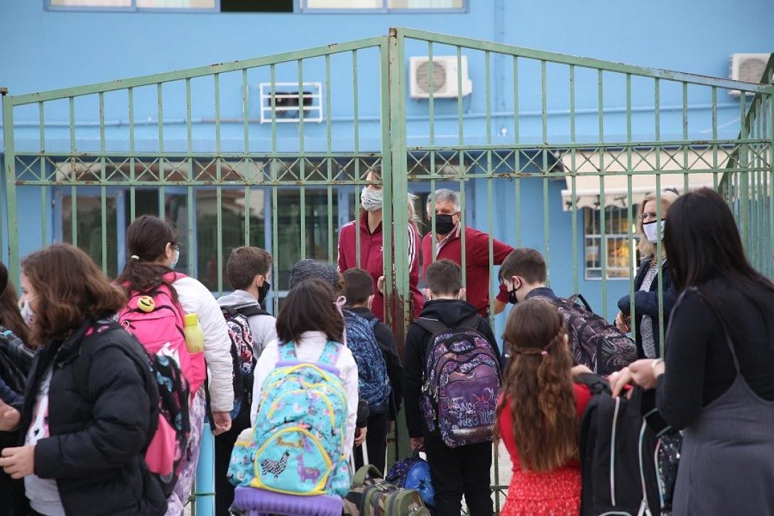 Η δια ζώσης εκπαιδευτική δραστηριότητα ξαναρχίζει, υπό τη σκιά της πανδημίας