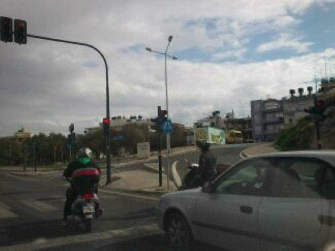 Το... μη φανάρι της παραλιακής λεωφόρου στο Ηράκλειο