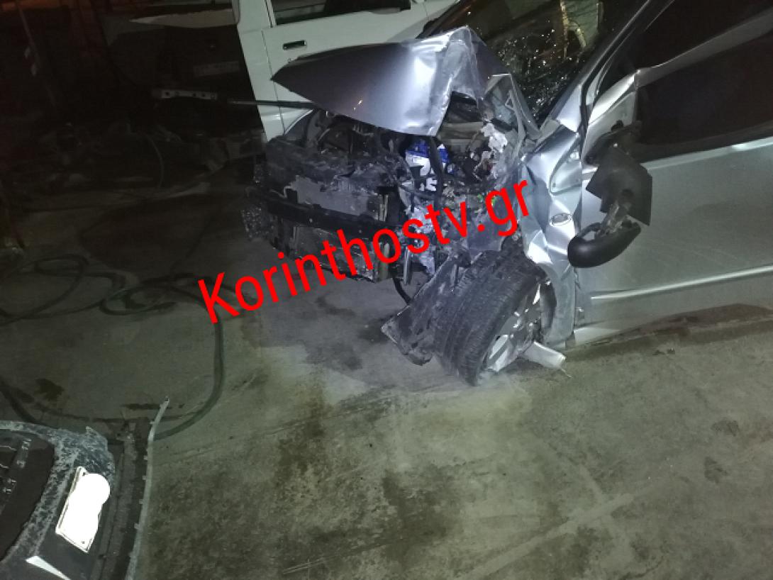 Εικόνα από το θανατηφόρο τροχαίο στην Κορινθία