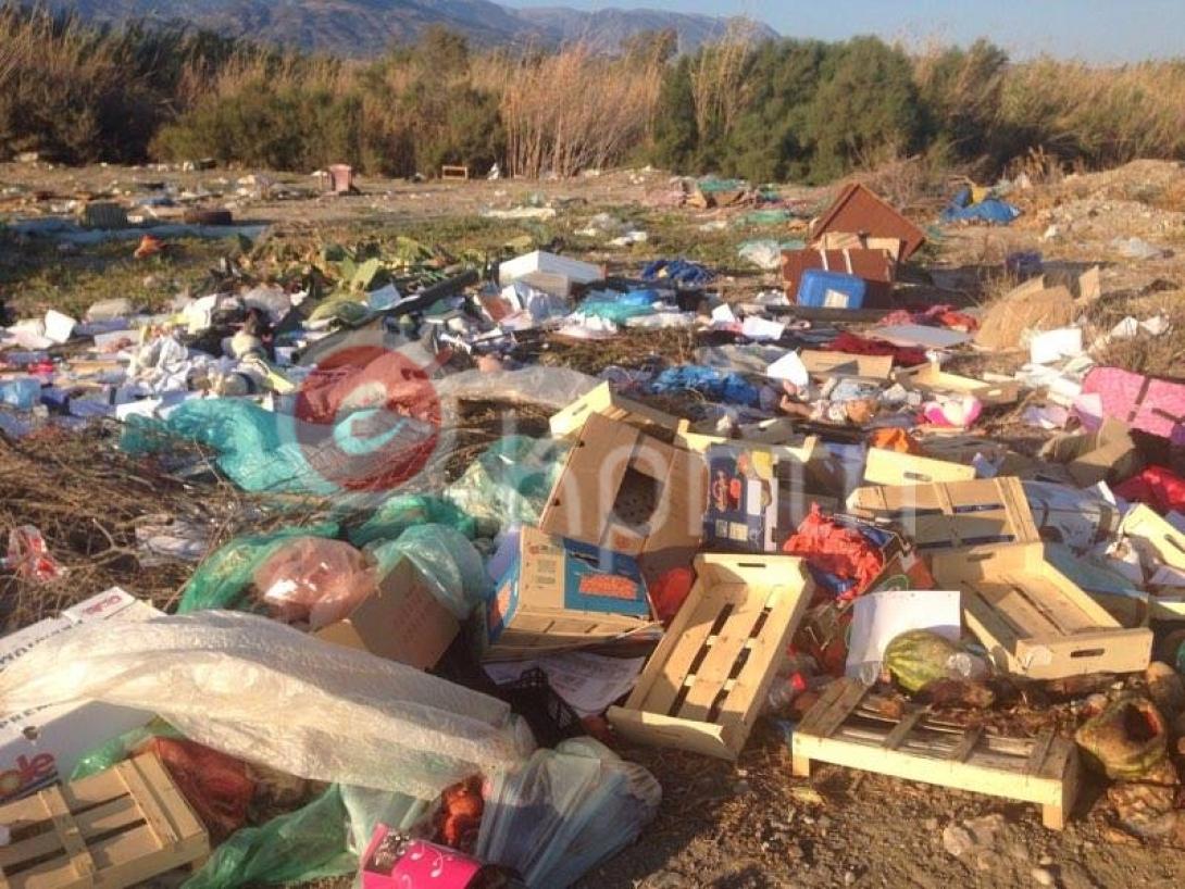 χωματερη σκουπιδια μεσαρα.jpg