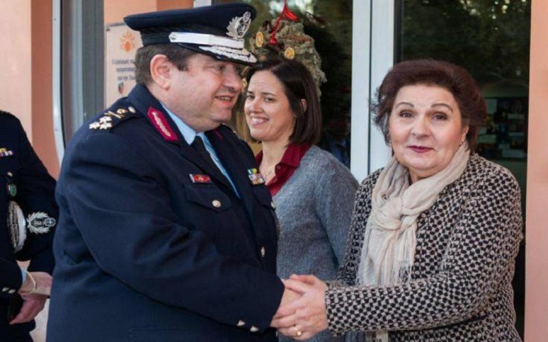 Κίνηση αγάπης από την Ελληνική Αστυνομία.jpg