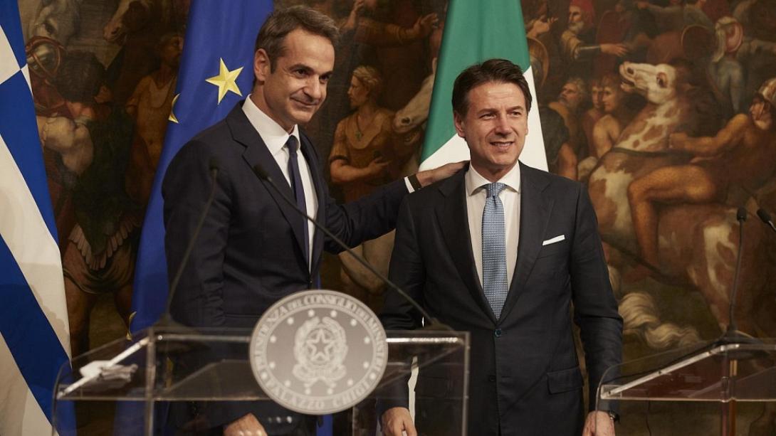 Μητσοτάκης,Κόντε