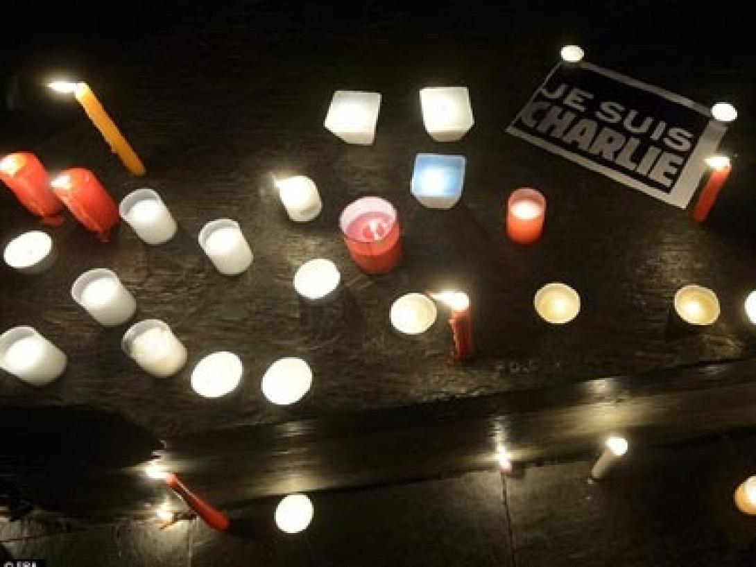 Συγκέντρωση για το Charlie Hebdo στο Γαλλικό Ινστιτούτο στην Αθήνα