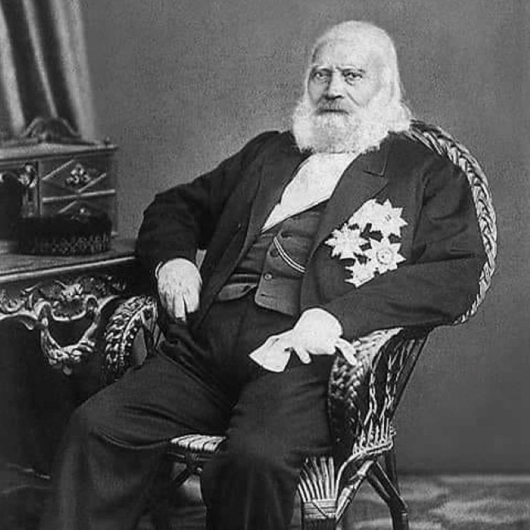 Ο Κωνσταντίνος Κανάρης στη σπάνια φωτογραφία