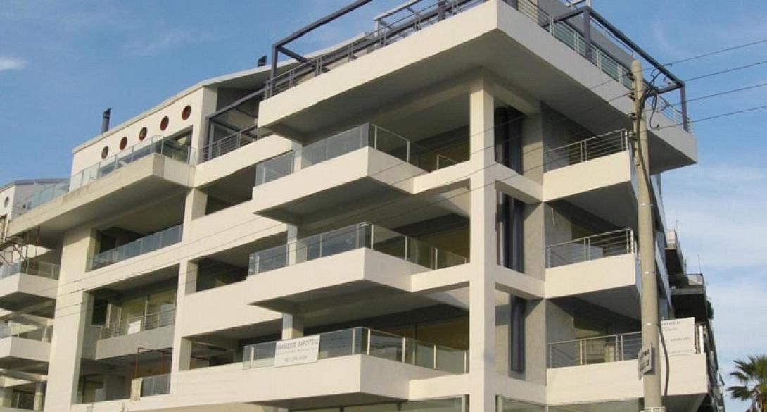 Μειώνεται ο νέος φόρος ακινήτων - Όλες οι αλλαγές της νέας τροπολογίας