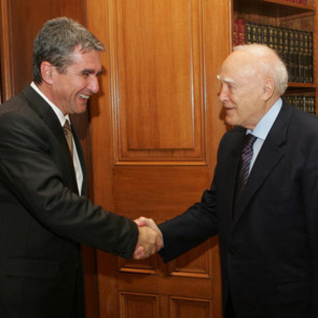 Τον Κάρολο Παπούλια επισκέφθηκε ο Ανδρέας Λοβέρδος