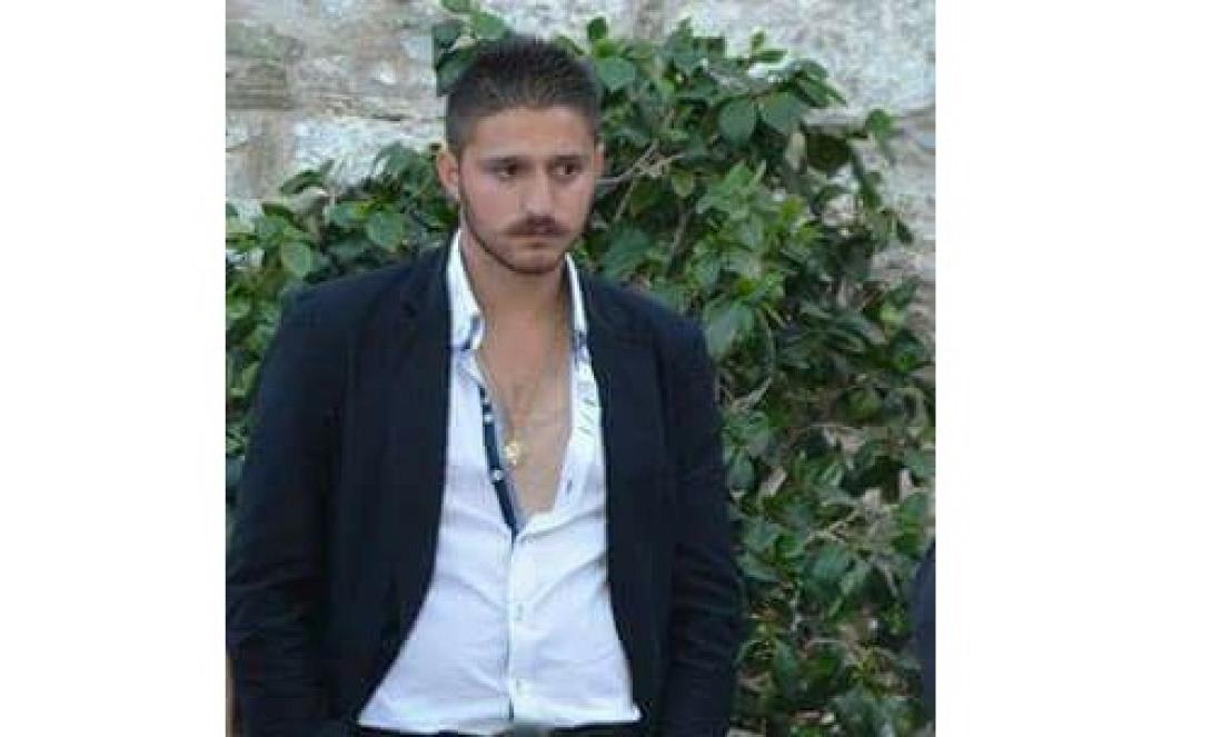 Μανωλης Στρατακης