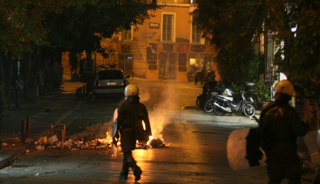 Ελεύθεροι με περιοριστικούς όρους οι 12 κατηγορούμενοι που συνελήφθησαν στις 2/12 στα Εξάρχεια