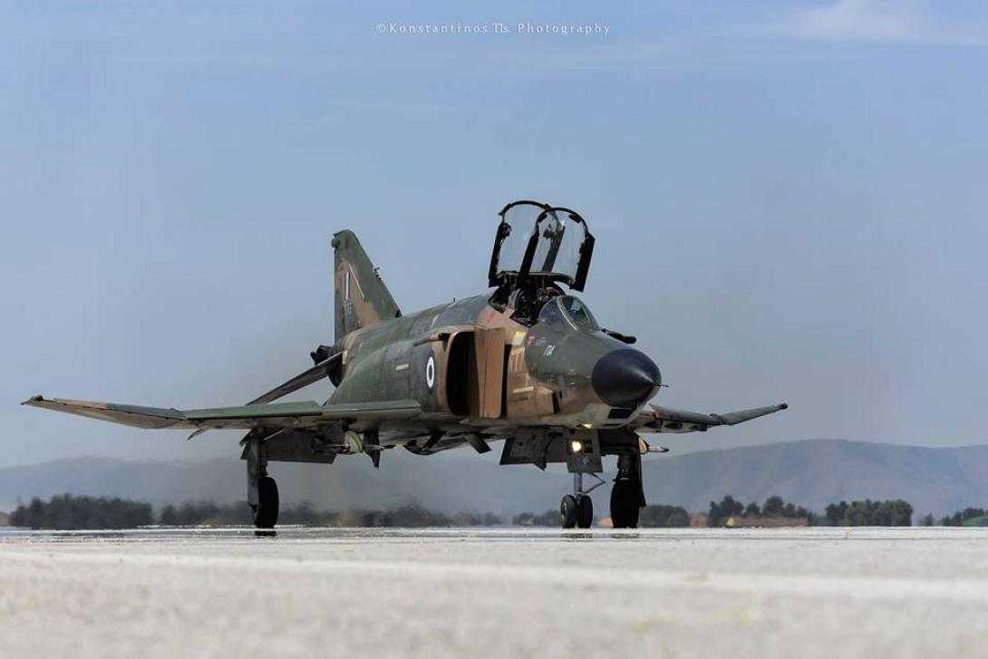 RF-4E Phantom.jpg