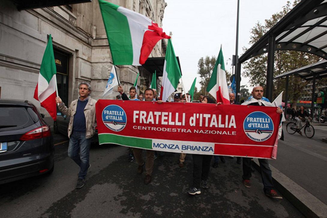 Ρατσιστική διαδήλωση στην Ιταλία εναντίον μεταναστών για τον έμπολα