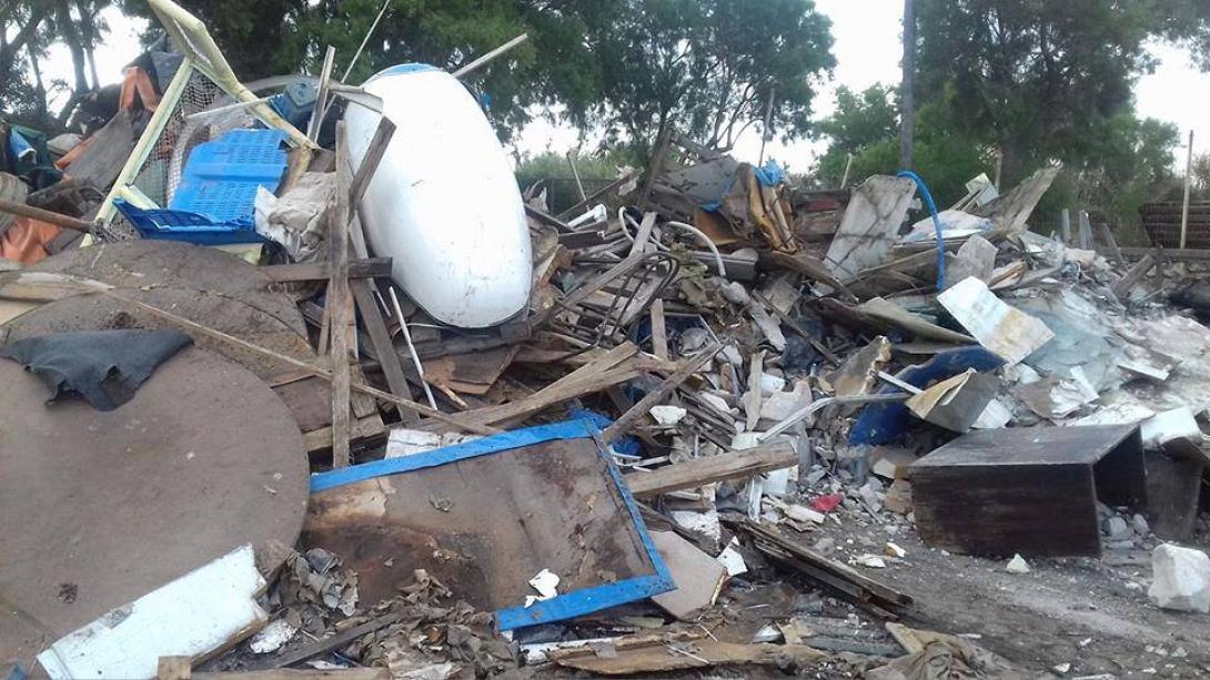 σκουπιδια ακινητο