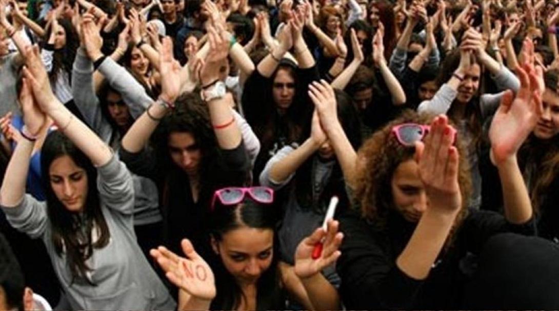 Πορεία διαμαρτυρίας μαθητών στο κέντρο της Αθήνας