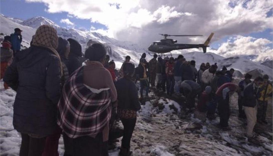 Λιγοστεύουν οι ελπίδες για τους 40 αγνοούμενους στο Νεπάλ