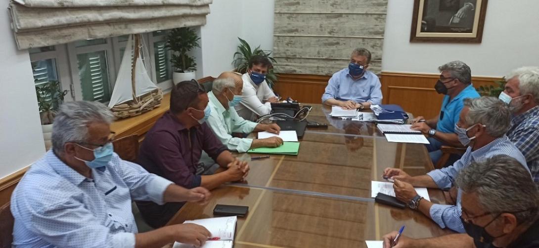 Συνάντηση Περιφερειάρχη Κρήτης με αντιπροσωπεία των ΤΟΕΒ