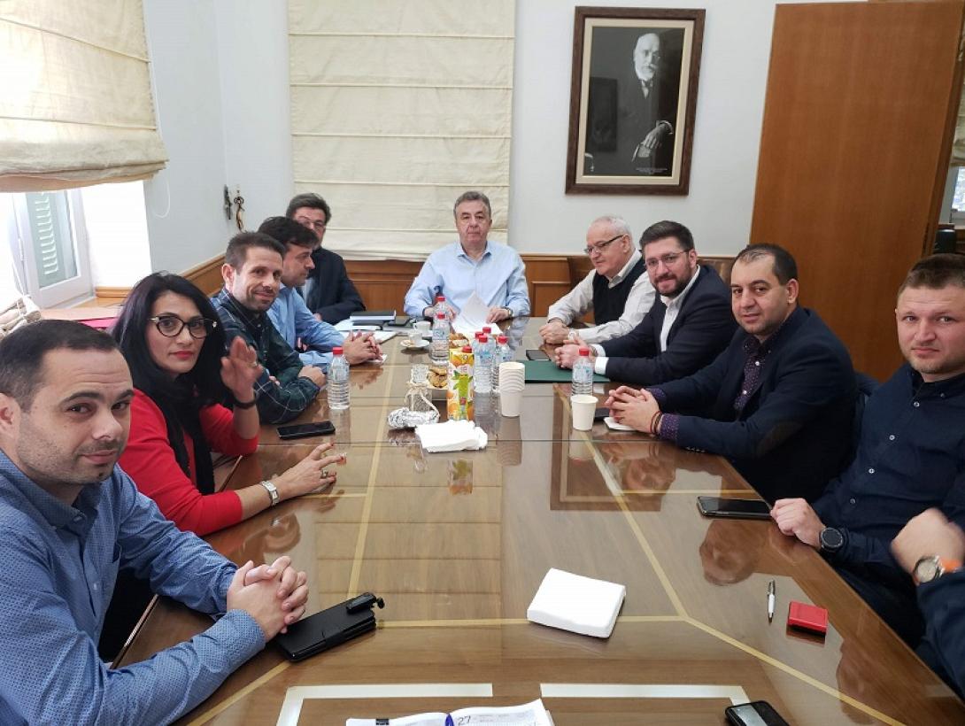 υπογραφη σύμβασης