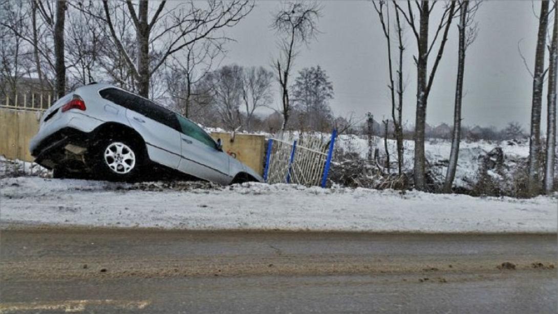 Βουλευτής έλεγε σε πολίτες να μην οδηγούν μεθυσμένοι και τράκαρε πιωμένος.jpg
