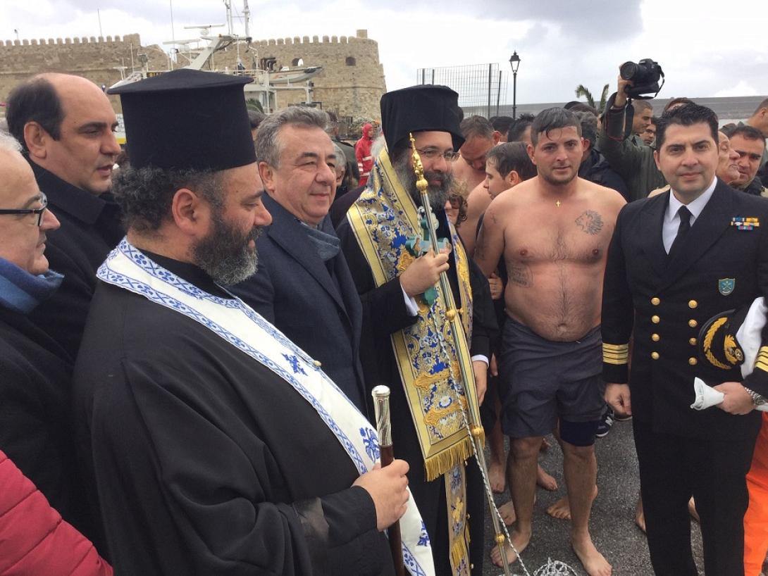 αρναουτάκης θεοφάνεια