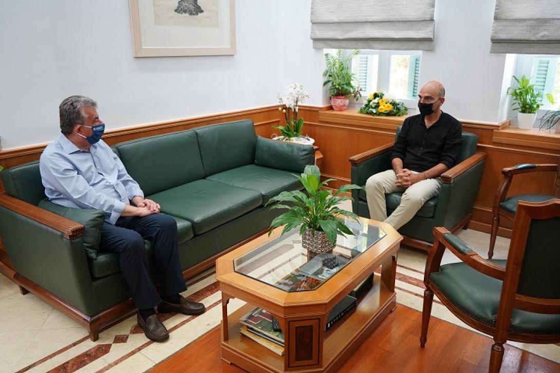 περιφερειάρχης - δήμαρχος Καντάνου και Σελίνου