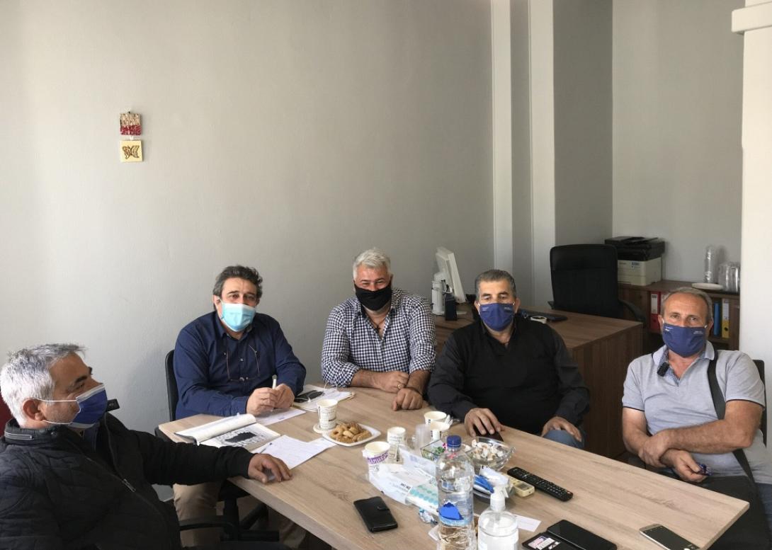 Συνάντηση Νίκου Ηγουμενίδη με τους εκπροσώπους των λαϊκών αγορών στο Ηράκλειο