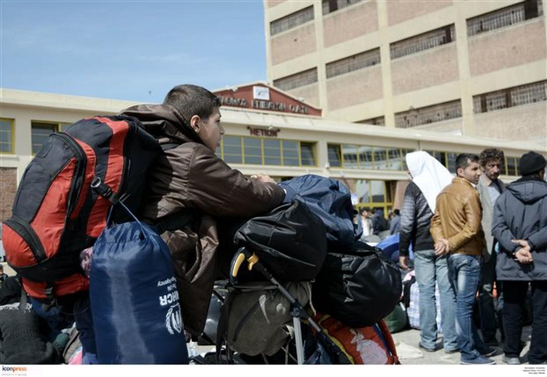 πρόσφυγες πειραιάς