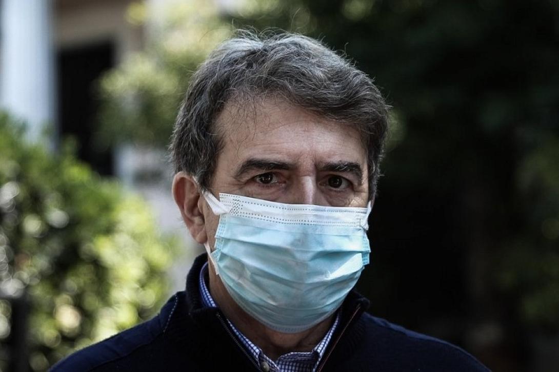 μιχάλης χρυσοχοϊδης