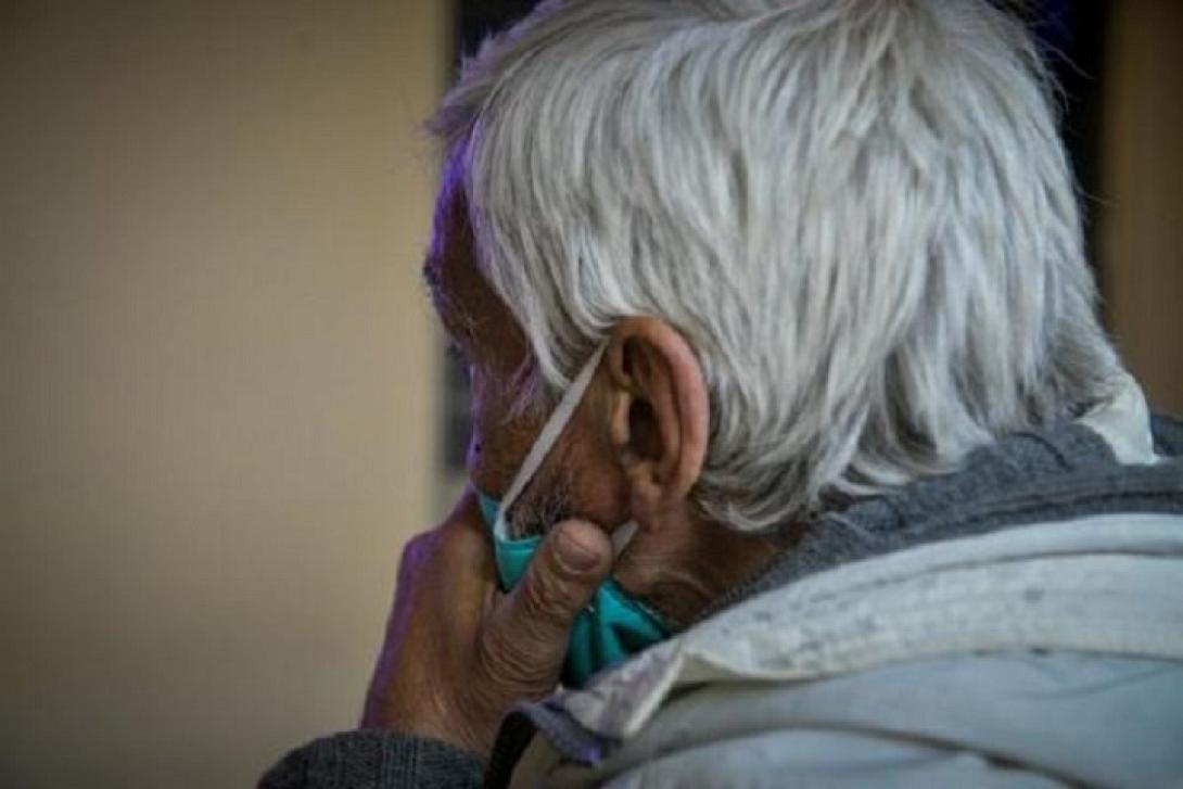 κορωνοϊός ηλικιωμένος