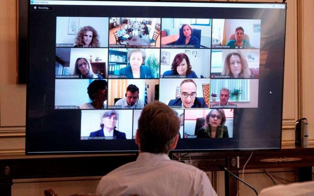 Μητσοτάκης - νοσηλευτές