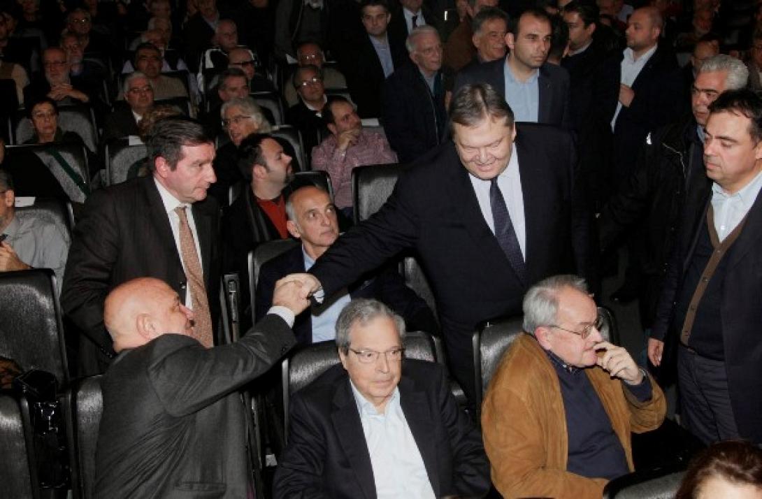 Ξεκίνησαν οι διεργασίες για τη συνδιάσκεψη ΠΑΣΟΚ - "58" 