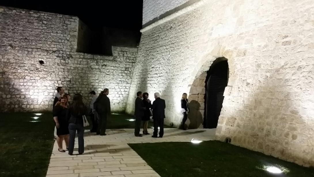 Εντυπωσιακή η ... ανακαινισμένη Πύλη Ιησού (φωτορεπορτάζ)