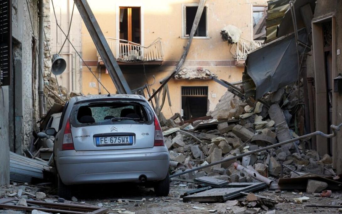 Ιταλία - κατάρρευση πολυκατοικίας