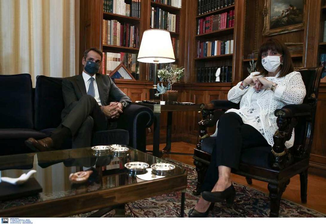 Μητσοτάκης - Σακελαροπούλου