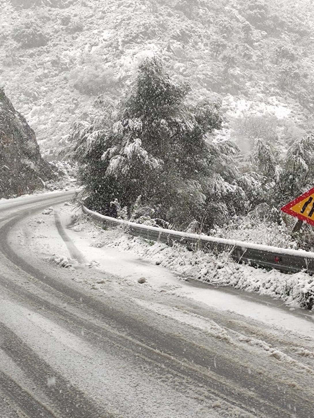 χιονια δρομος