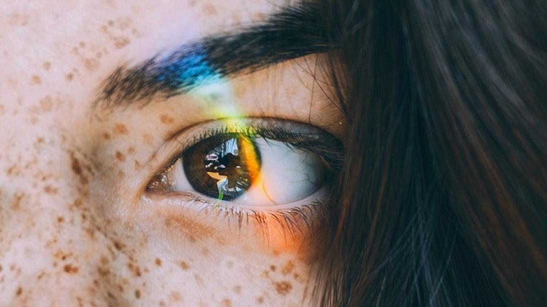 γυναικειο μάτι