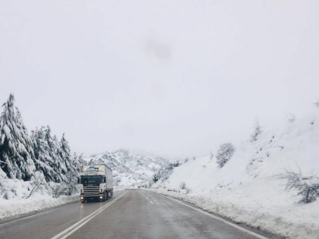 νταλίκα χιόνια