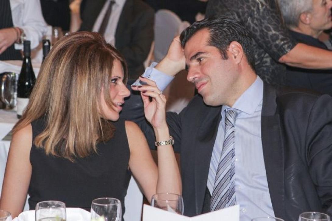 θάνος πλεύρης σύζυγος