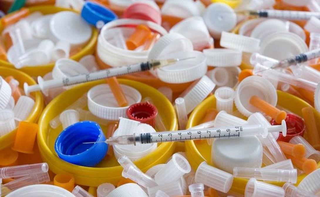 Τεράστιοι όγκοι νοσοκομειακών αποβλήτων που συνδέονται με τον κορωνοϊό απειλούν τη δημόσια υγεία