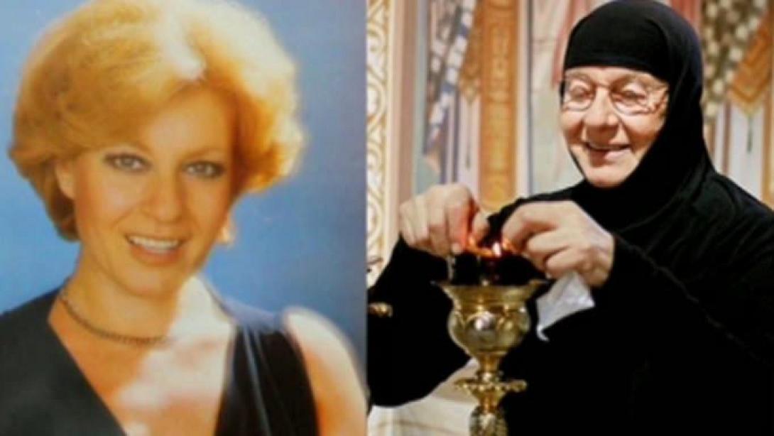 αλεξοπούλου