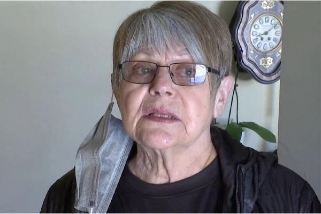 ντενίζ χολτ