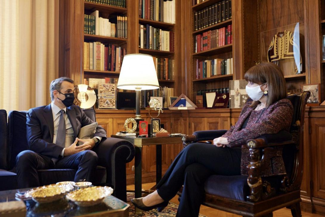 Μητσοτάκης Σακελλαροπούλου