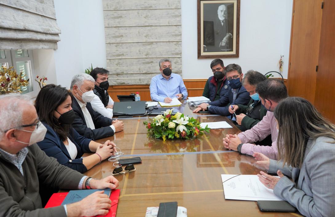 Υπογράφηκαν συμβάσεις για οδικά έργα 