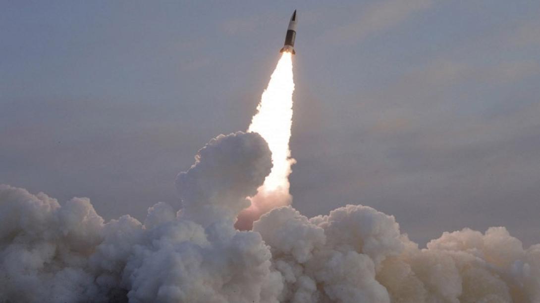 Πυραυλική δομή έστειλε συντρίμμια στη  πρωτεύουσα 